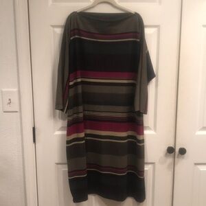 Avenue Studio brand size 18/20 pullover dress